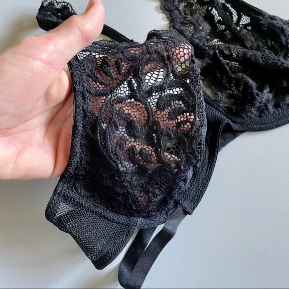 Black Strappy Bra Floral Lace Mesh Sides 34C Underwire No Tag Lingerie - Picture 2 of 12